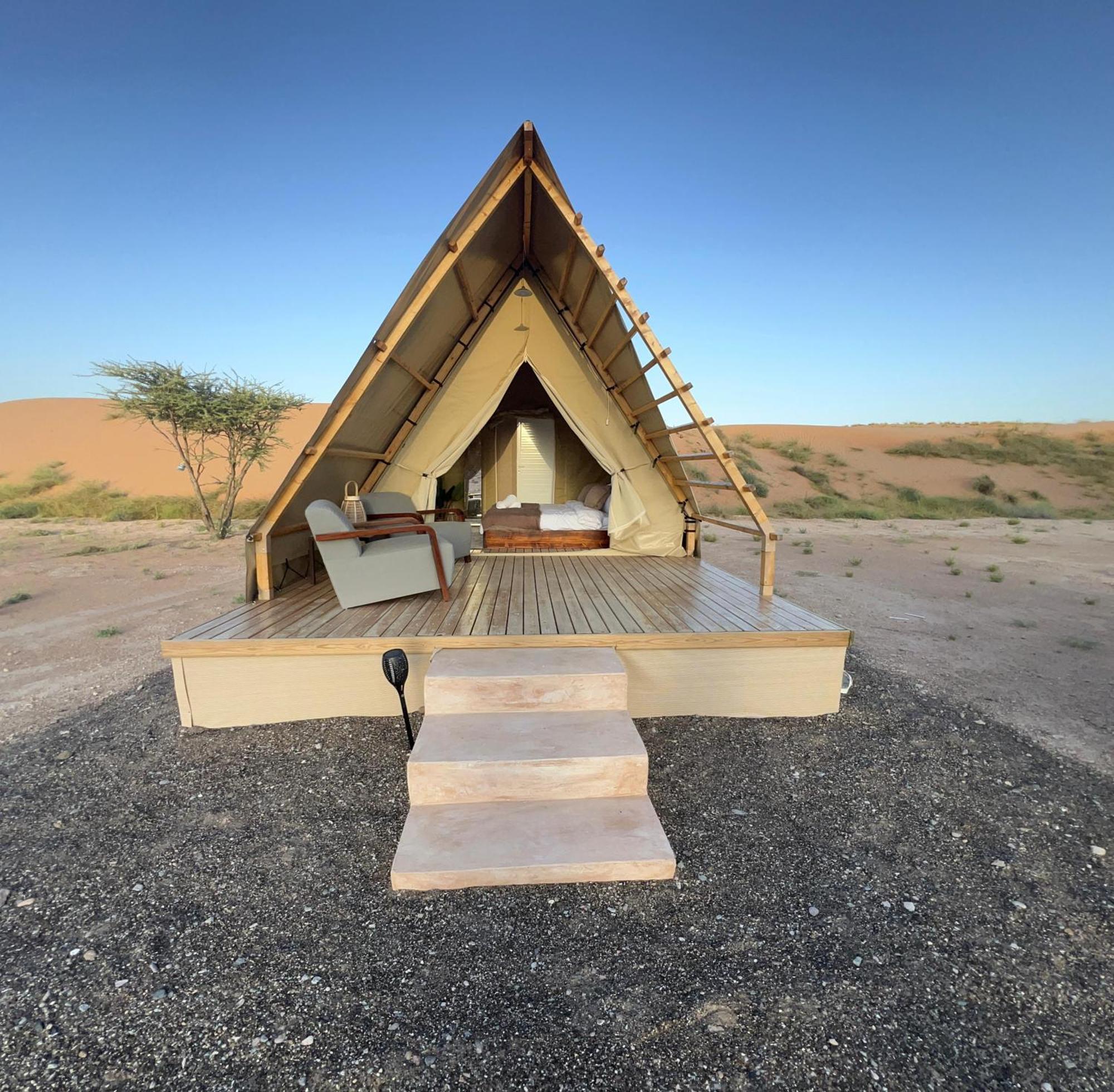 ホテル Adventurer Camp Al Wāşil エクステリア 写真