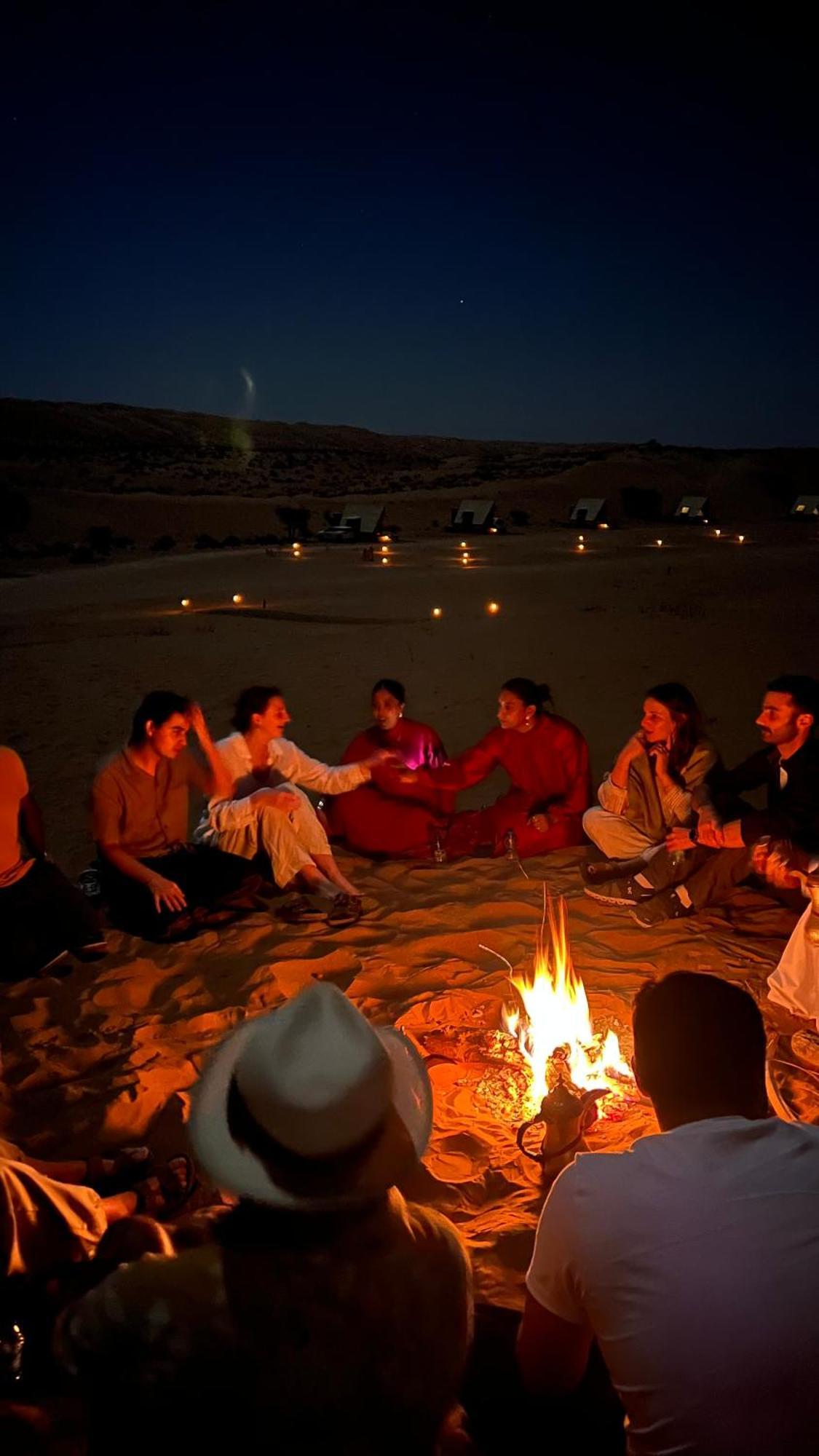 ホテル Adventurer Camp Al Wāşil エクステリア 写真